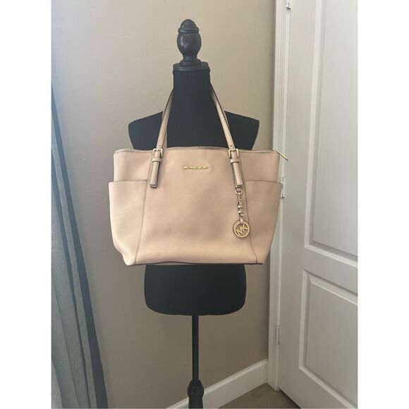 Michael Kors large shoulder bag - Picture 1 of 7